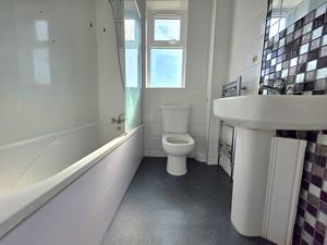 Photo 7- click for photo gallery